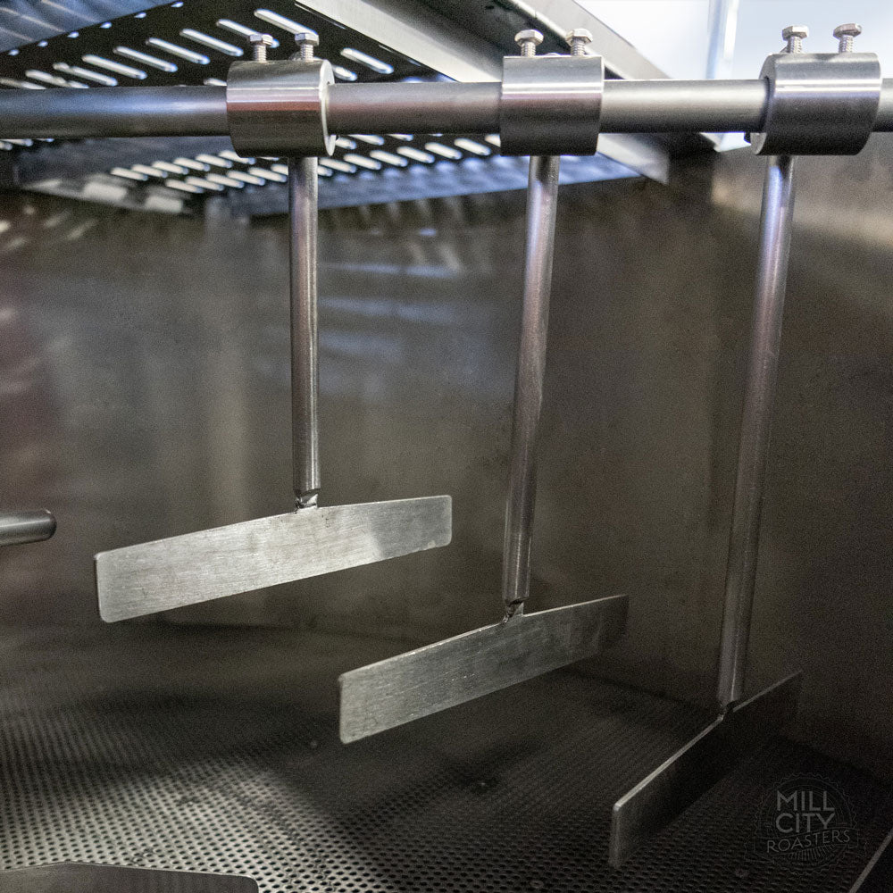 All stainless-steel stirring arms turn coffee over uniformly for quicker cooling.