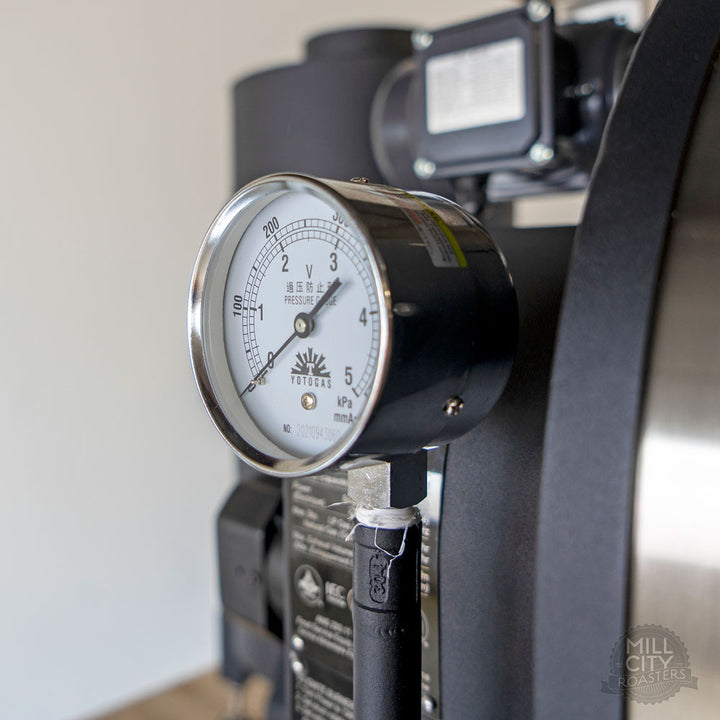 All roasters are equipped with precision certified analog gas manifold pressure gauges.