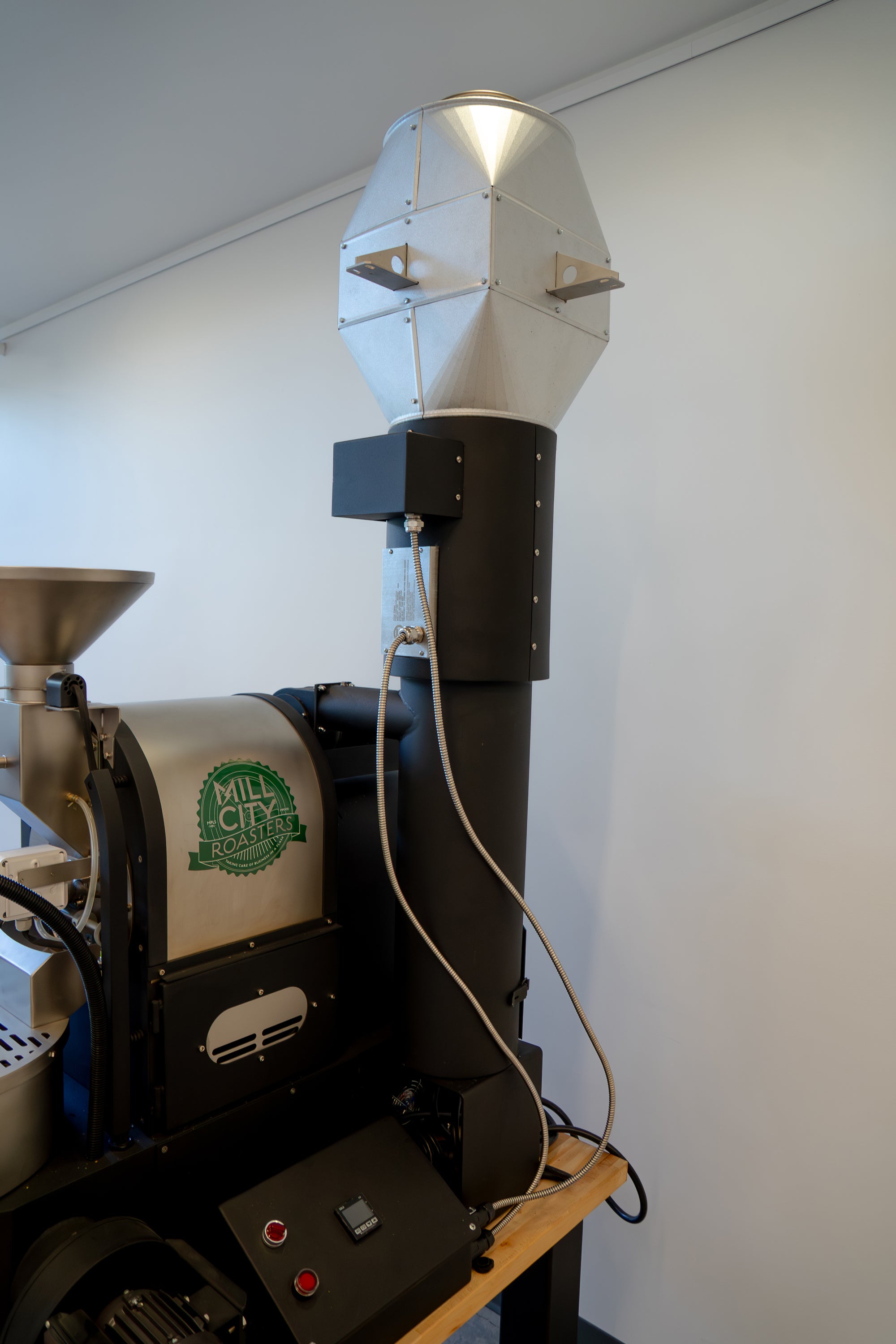 USED - 2023 2 Kilogram Electric Roaster with table and afterburner