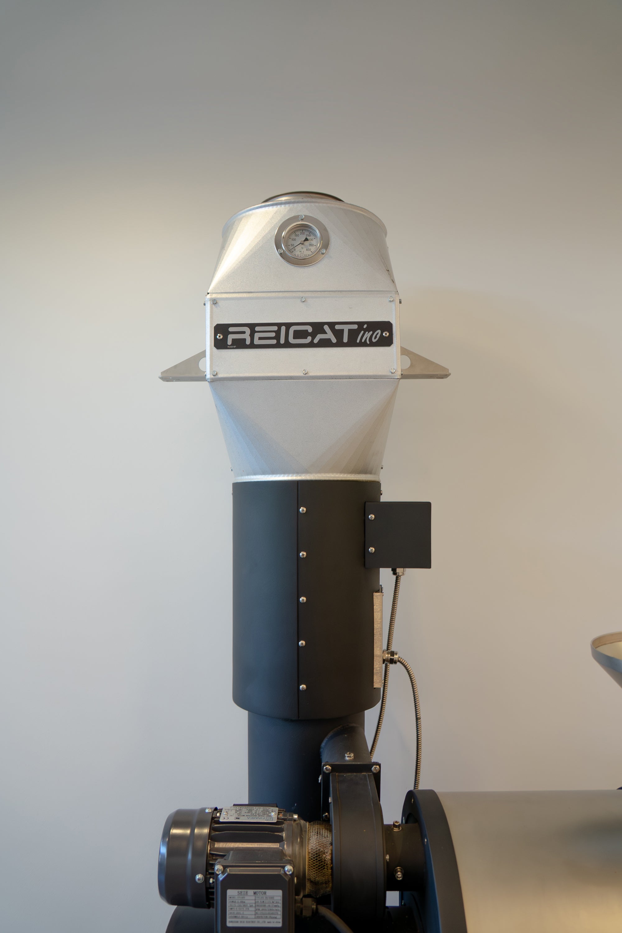 USED - 2023 2 Kilogram Electric Roaster with table and afterburner